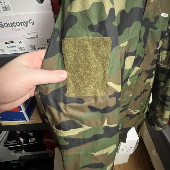 Mens XXL waterproof woodland camo jacket (sic) - Picture 6 of 13